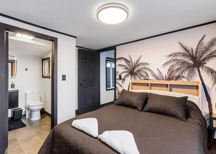 Luxury Downtown With Villa *