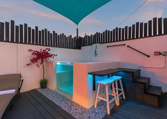 Luxury Downtown With